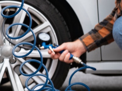 Scheppach HC 26 - olejový kompresor 8 bar se vzdušníkem 24 l