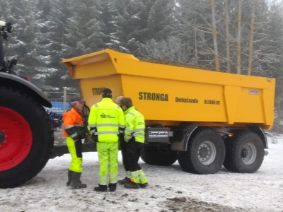Traktorový sklápěcí vůz DumpLoada DL800