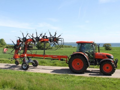 Rotační obraceč Kubota TE10500