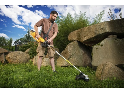 Riwall PRO RABC 2540i - křovinořez s aku motorem 40 V (bez baterie a nabíječky)