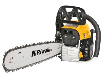 Riwall PRO RPCS 5550 - řetězová pila s benzínovým motorem 55 ccm