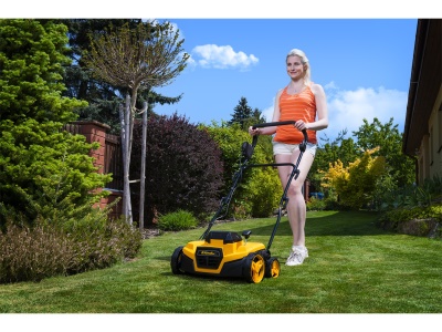 Riwall PRO RAV 3820i - aku travní provzdušňovač 2x20 V (bez baterie a nabíječky)