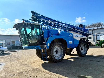 Samojízdný postřikovač AGRIO DINO 6600