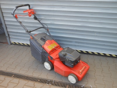 Sekačka - Husqvarna Royal 43S 