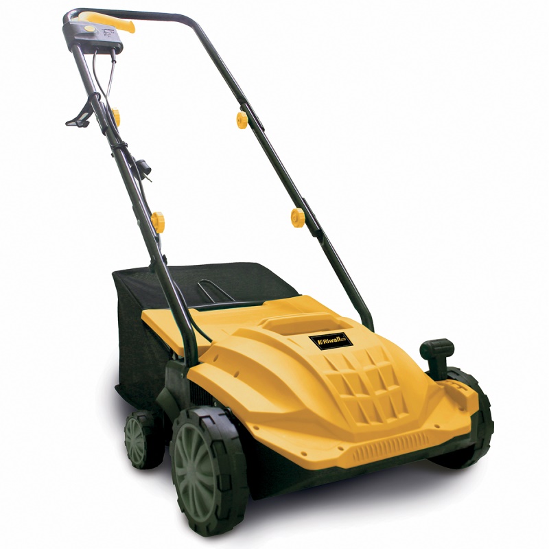 Riwall PRO REV 3215 - travní provzdušňovač s elektrickým motorem combi 3 v 1