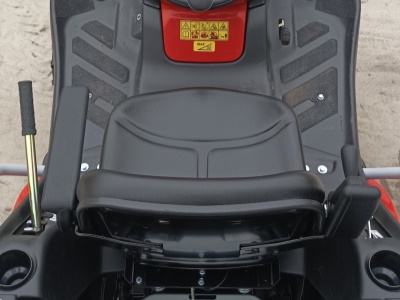 Travní traktor SECO Goliath 4x4 - SEČENÍ 110 cm