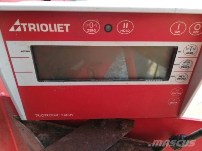 Samonakládací míchací krmný vůz Trioliet Gigant 700M