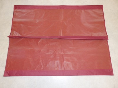 Jutovina Barcelona vínová 2021 (103x131)