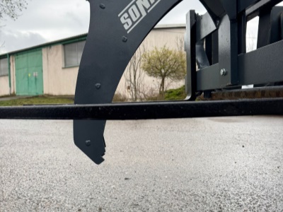 Paletizační vidle malé WPM SNR 1000 + hydr. přidržovač klád