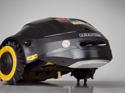 Robotická sekačka CubCadet XR1 500