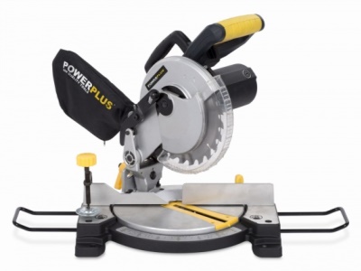 POWX07554 - Pokosová pila 1 500W / 210mm