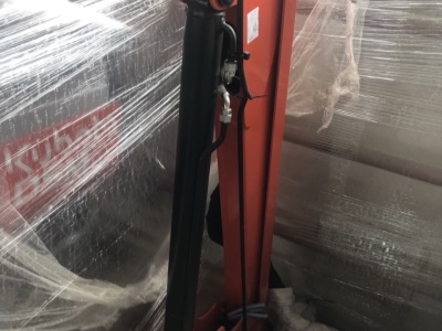 Čelní nakladač Kubota LK1500M