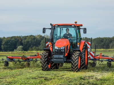 Zemědělský traktor Kubota M5112