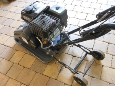 Motorová vibrační deska  -  pc 13