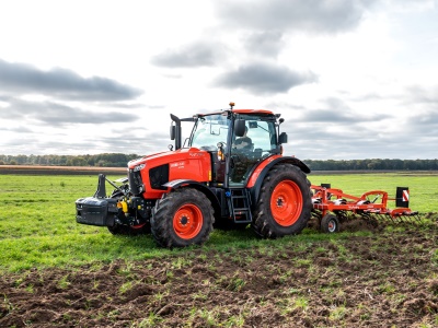 Zemědělský traktor Kubota M6131U