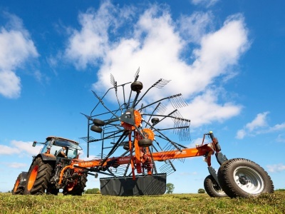 Shrnovač Kubota RA2500