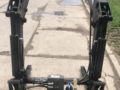 Čelní nakladač Q180N EURO