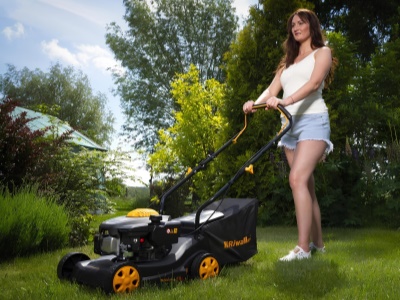 Riwall PRO RPM 4032 P - multifunkční travní sekačka 2v1 bez pojezdu