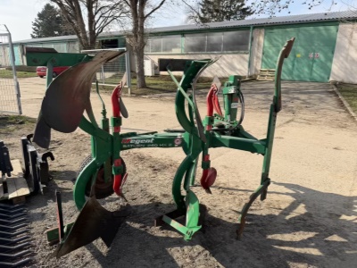 Obracecí pluh Regent Saturn HX2