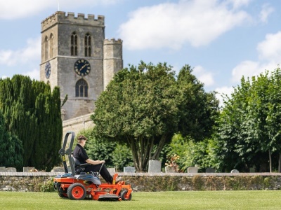 Elektrická sekačka Kubota ZE-421