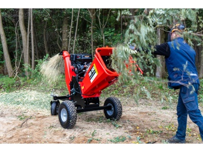 Bubnový štěpkovač se spalovacím motorem RB-150 Remet (15 HP)