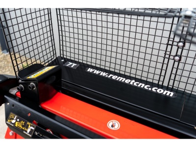 Horizontální hydraulický štípač 7T E 