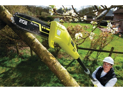 Ryobi RPP 750 S - prořezávací pila s elektrickým motorem