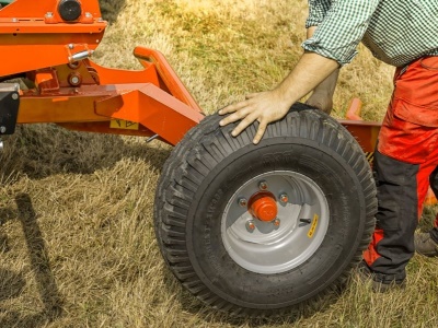 Balička Kubota WR1400