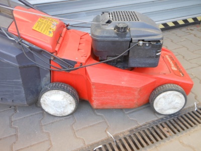 Sekačka - Husqvarna Royal 43S 
