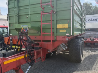 Sklápěcí přívěs Pronar T 683