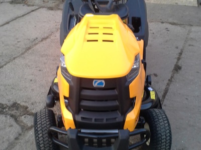 Cub Cadet XT3 QR 106-travní traktor se zadním výhozem model 2017
